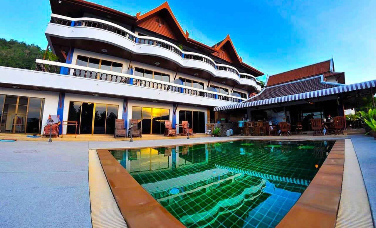 Aksarai Hotel Patong Buitenkant foto